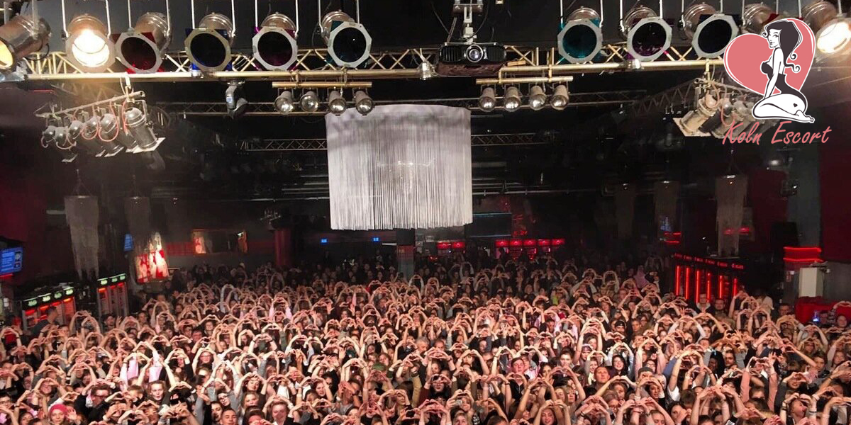 BBno$ Live Concert In Koln